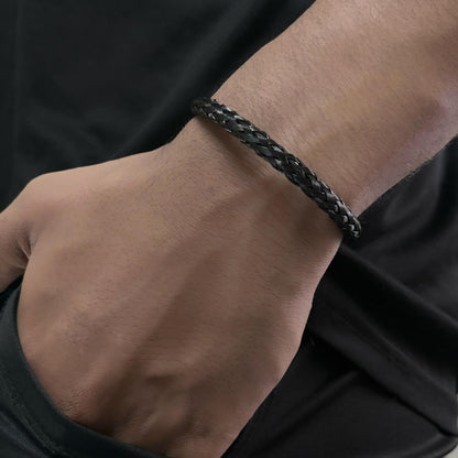 Arya Rope Men's Black Bracelet