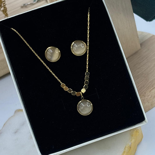 White Spark Jewellery Set