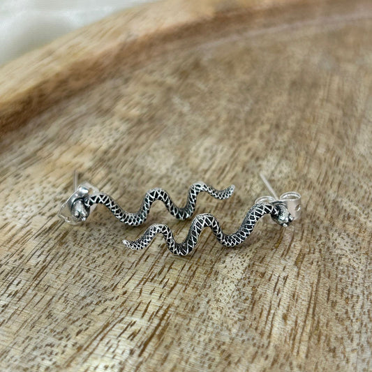 Snake Minimal Studs( Silver)