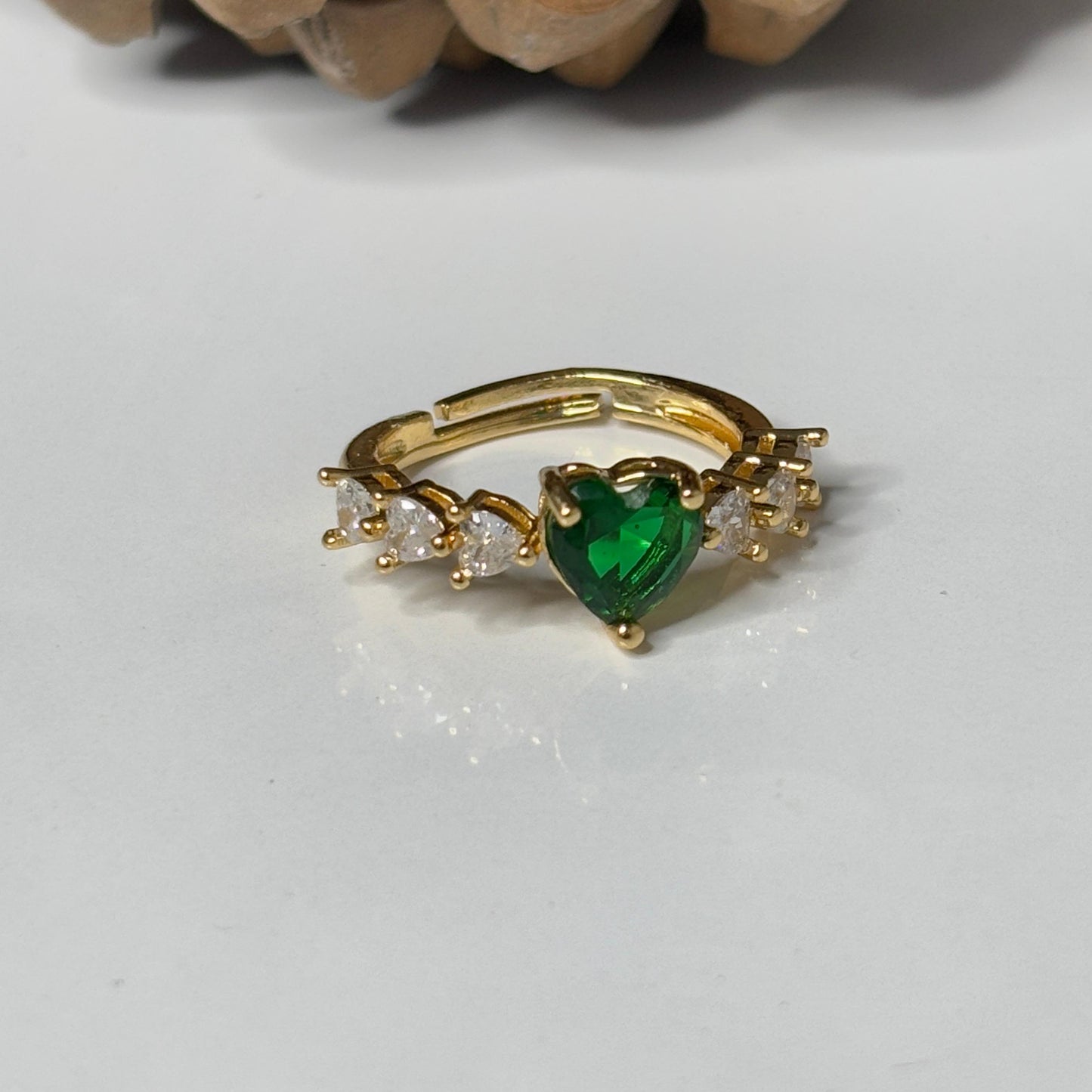 Heartie Emerald Ring
