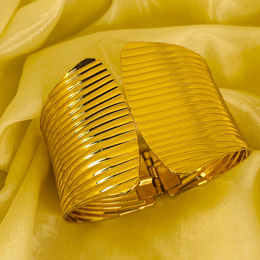 Elyra Chunky Cuff Bracelet