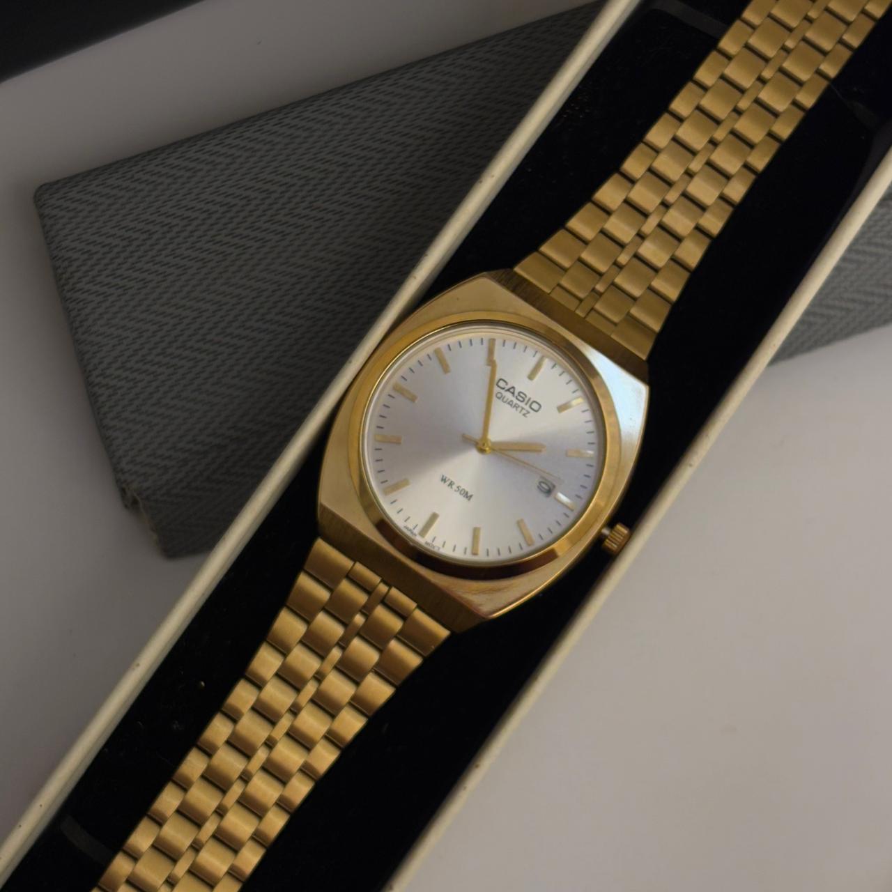 Casio Vintage Round Dial Watch (White - Gold)