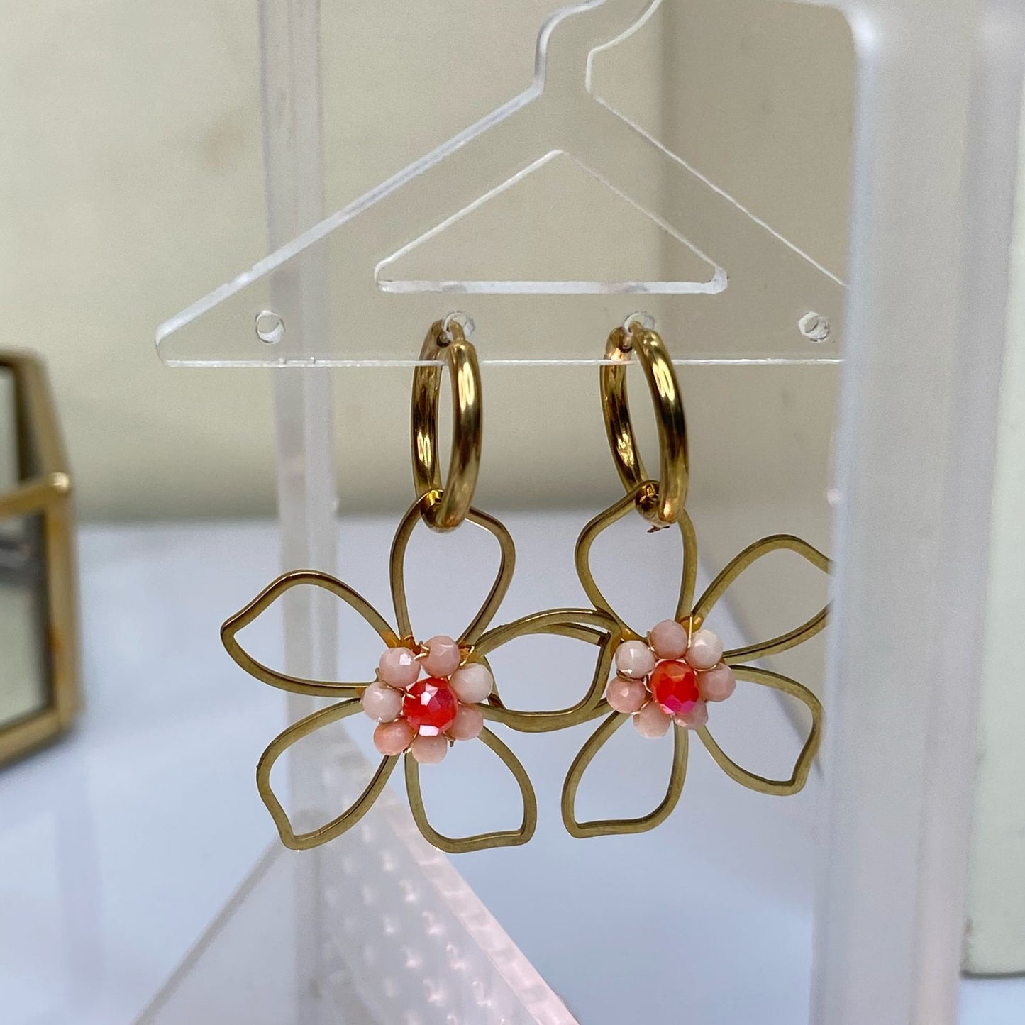 Daisy Earings-Vermillion