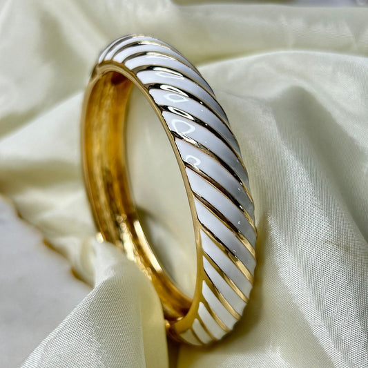 Snowe Resin Bangles