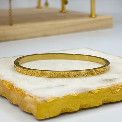 Minimal Grace Bracelet