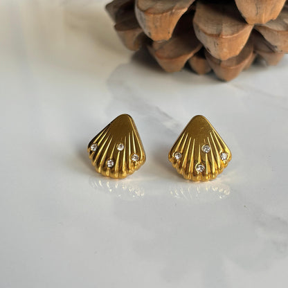 Sea Shell Beach Studs