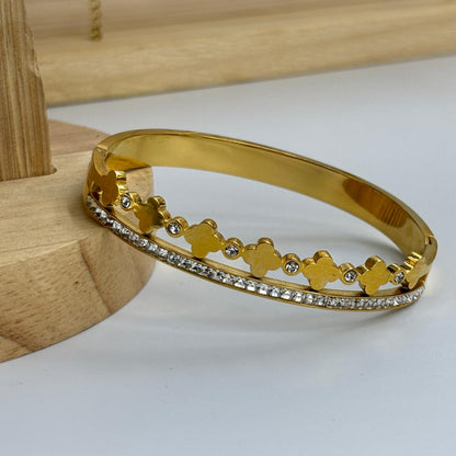 Vintage Clover Bracelet