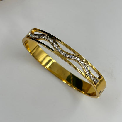 Rouge Wave Bracelet