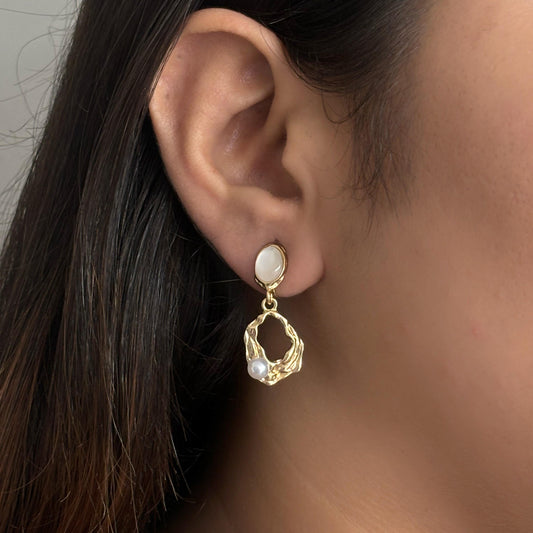 Aurelia Clip-On Pearl Earring