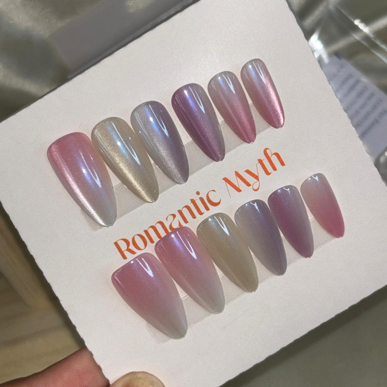 Cat Eye Nails 103
