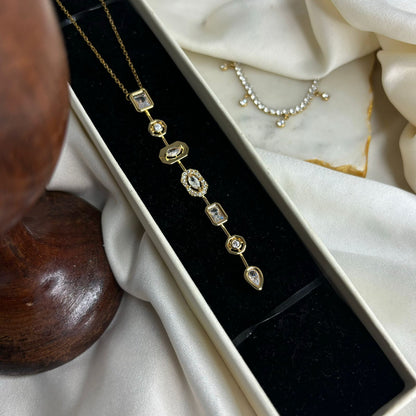 Bejewelled Necklace 01 (Gold - White)