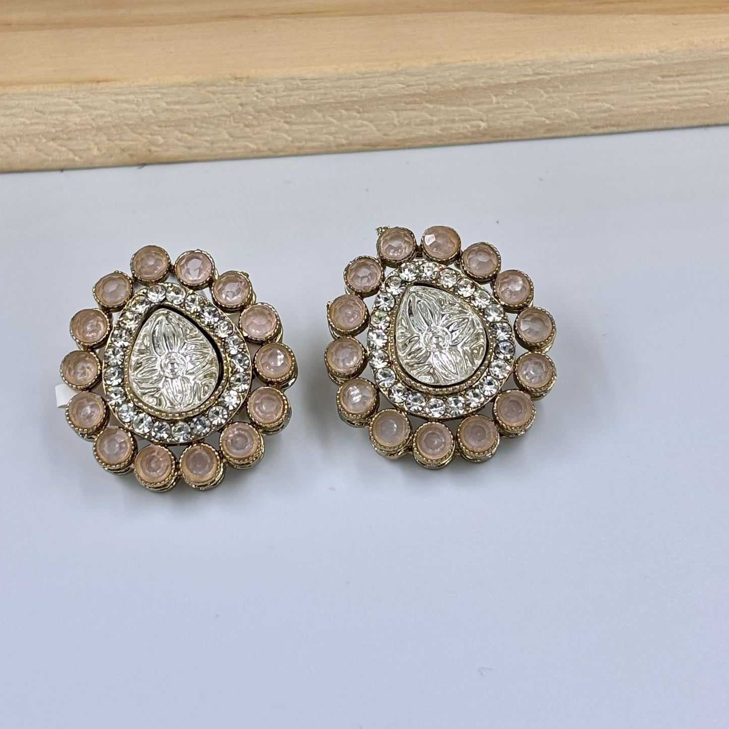 Noor Moisanite Stud Earrings  (Beige)
