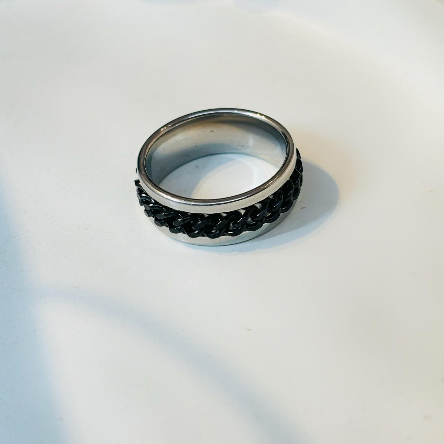 Unisex Black Link Band Ring