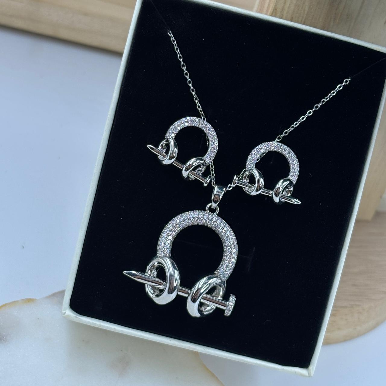 Luxe Knot Sparkle Jewellery Set