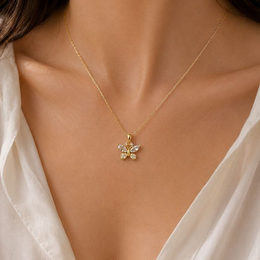 Dainty Flutterby Necklace ( Gold )
