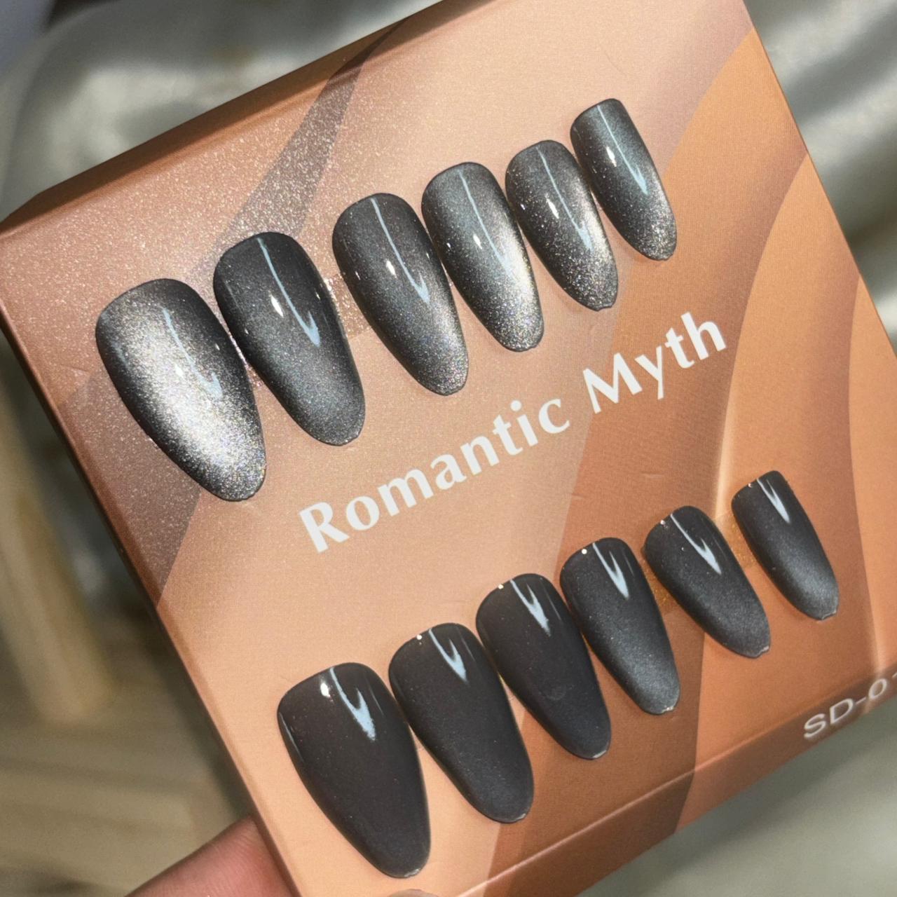 Cat Eye Nails 64