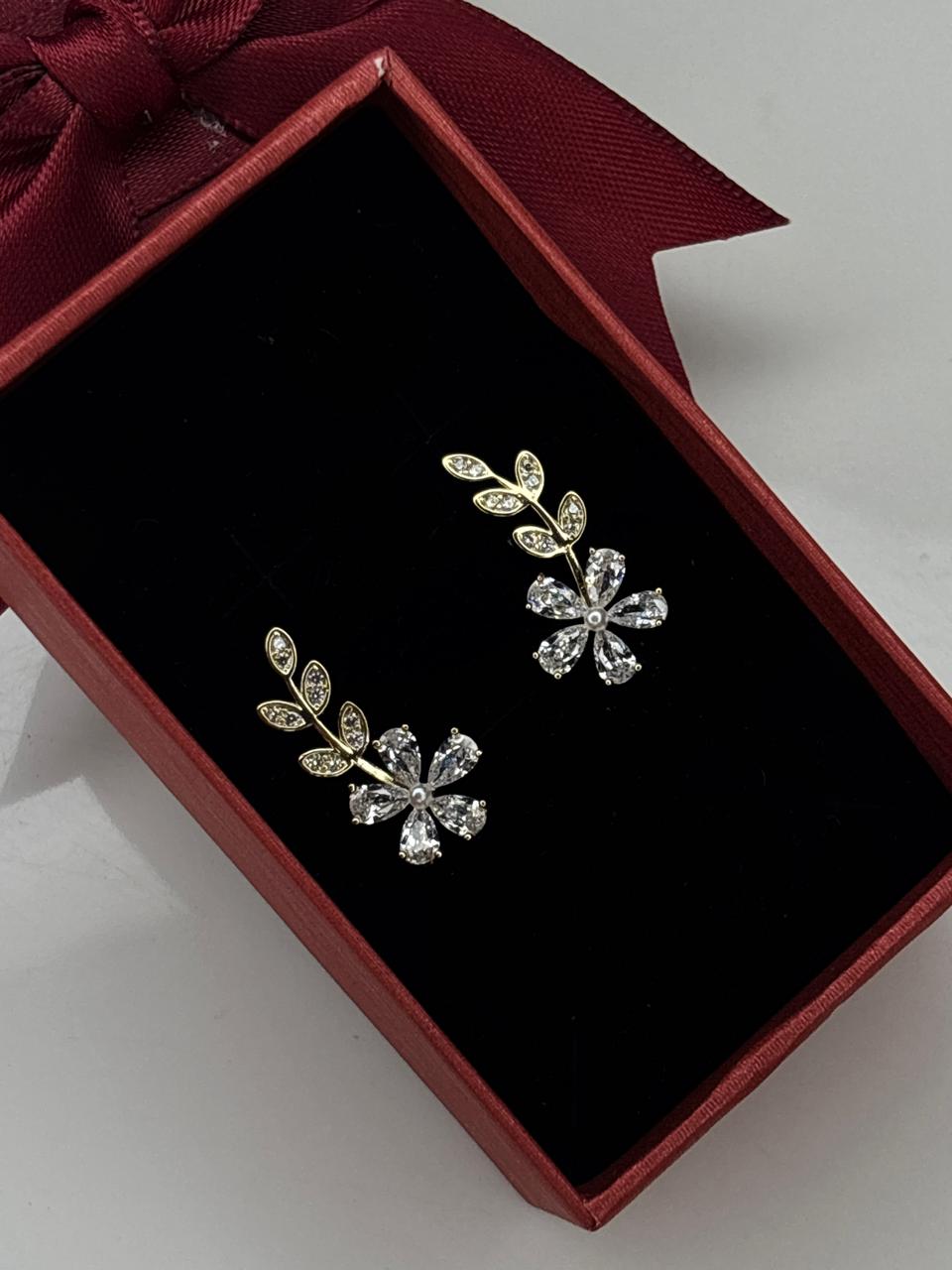Flory Climber Gold Earrings