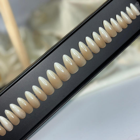 Ombré Cat Eye Nails 05