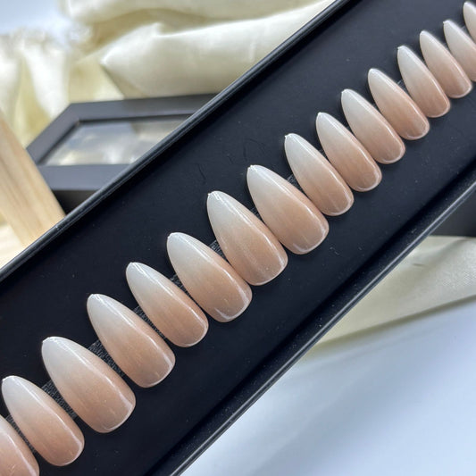 Ombré Cat Eye Nails 02