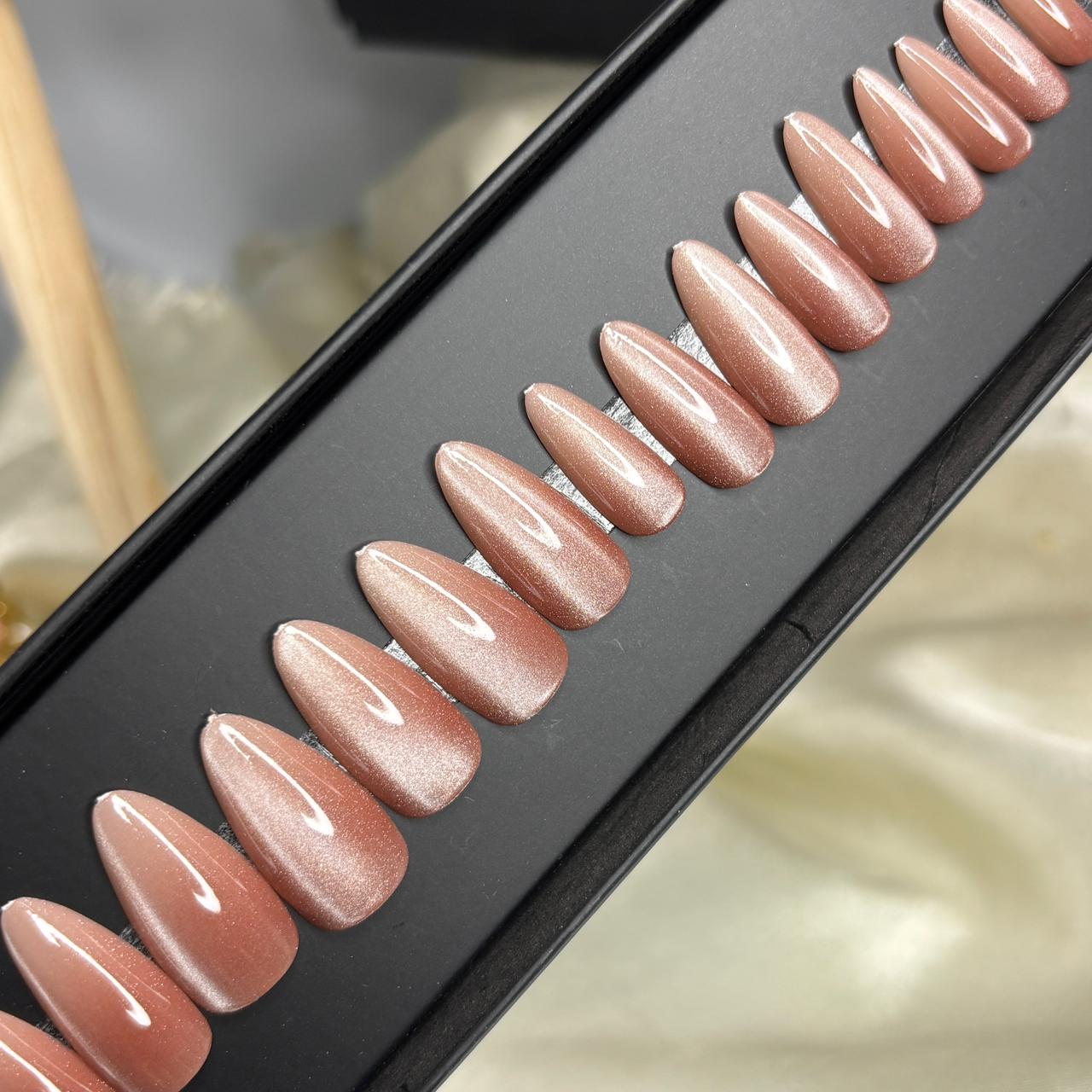 Ombré Cat Eye Nails 11