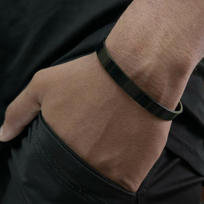 Plain Men's Black Bracelet