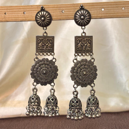 Inaya Earrings