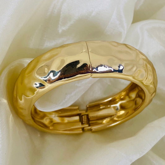 Evara Chunky Cuff Bracelet