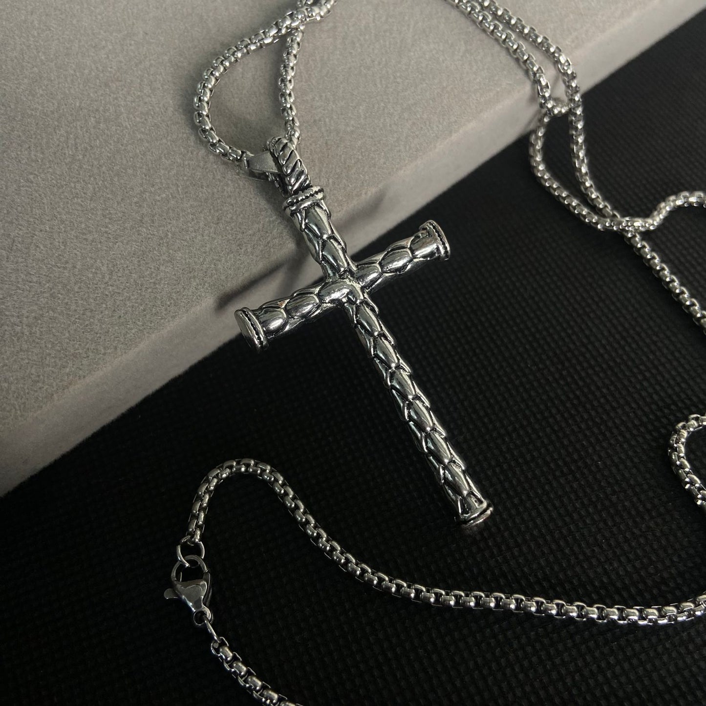 Core Cross Pendant Chain