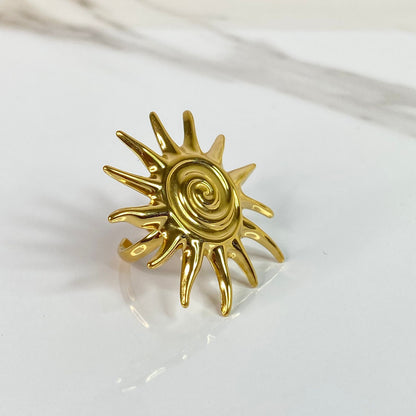 Sunrays 18K Luxe Ring