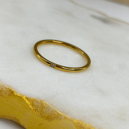 Sleek Solitaire Band Ring