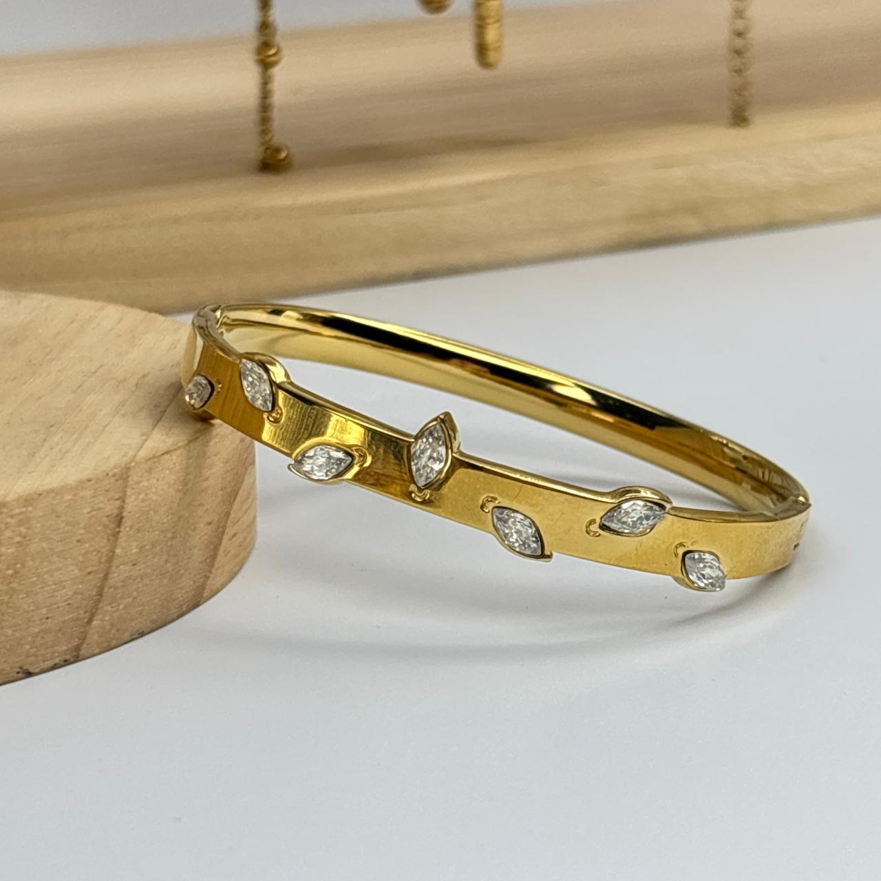 White Leaf Bracelet