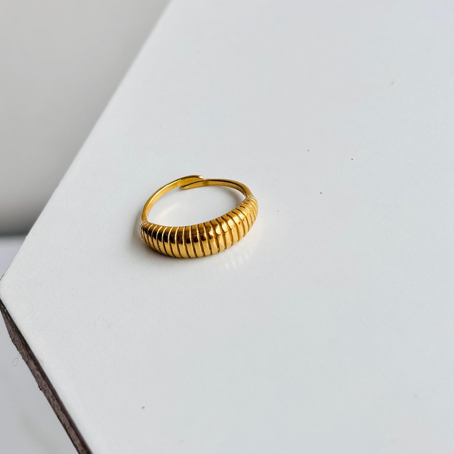 Sleek Croissant 18K Ring