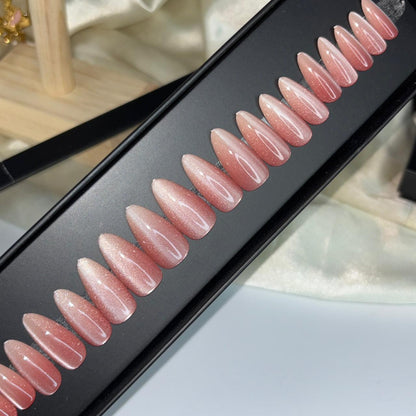 Ombré Cat Eye Nails 09