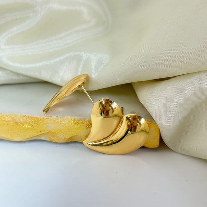 Lovella Stud Earrings