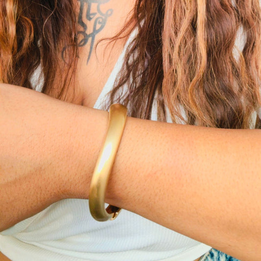 Wave Matte Bracelet
