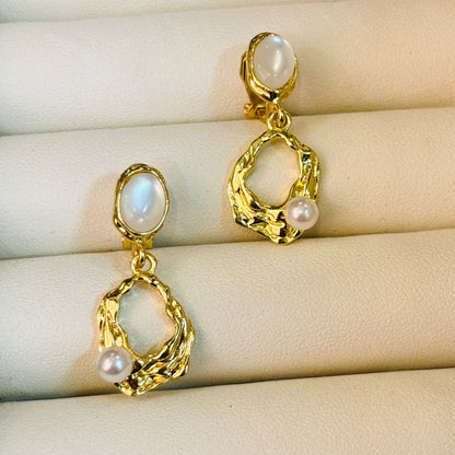 Aurelia Clip-On Pearl Earring