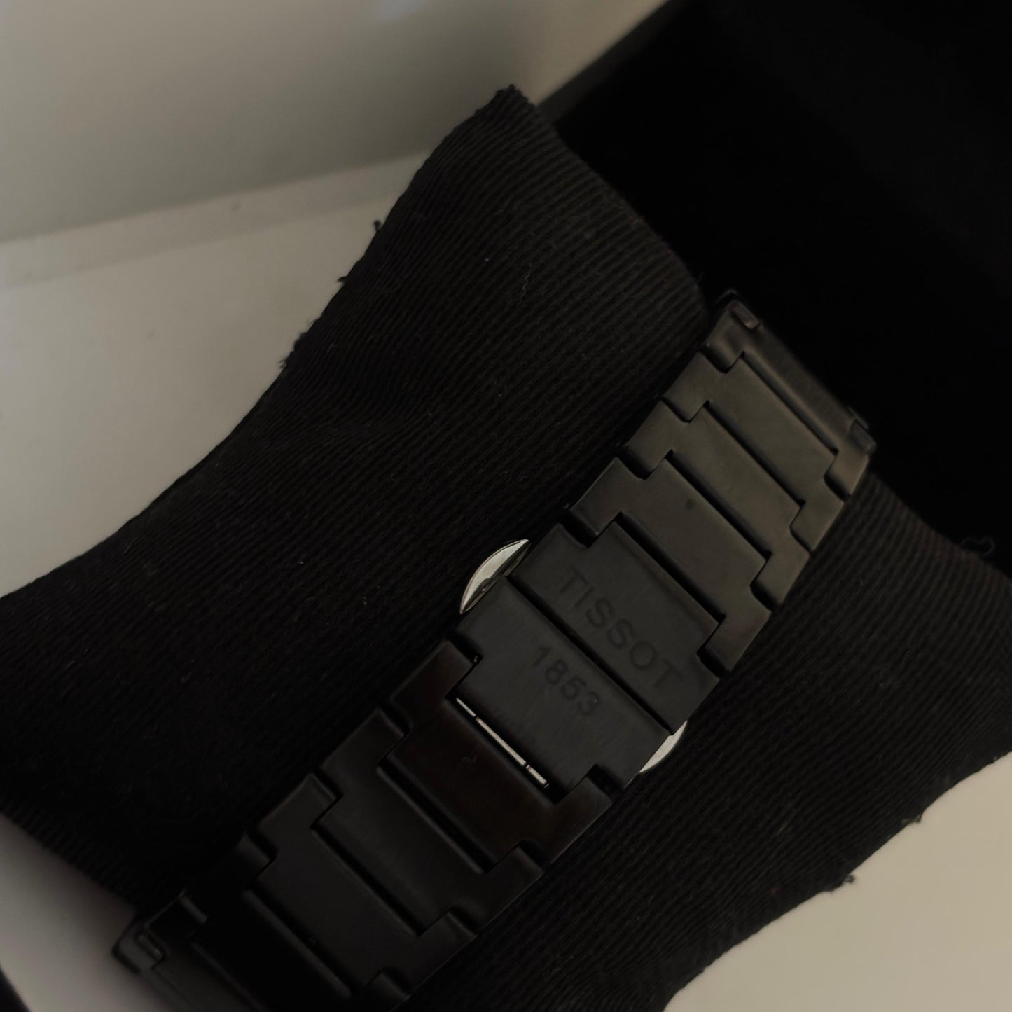 Tis-sot Analog Watch