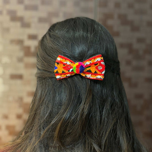 Pompom Medium Threadwork Bow