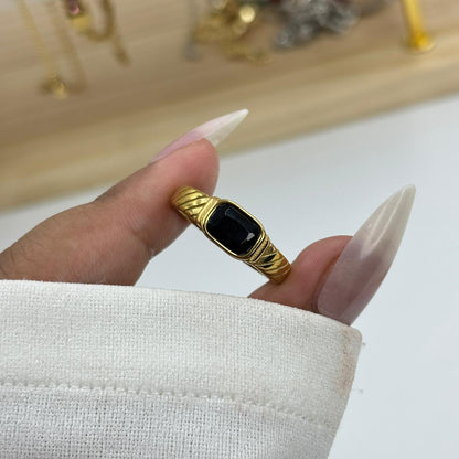 Velora Black Ring