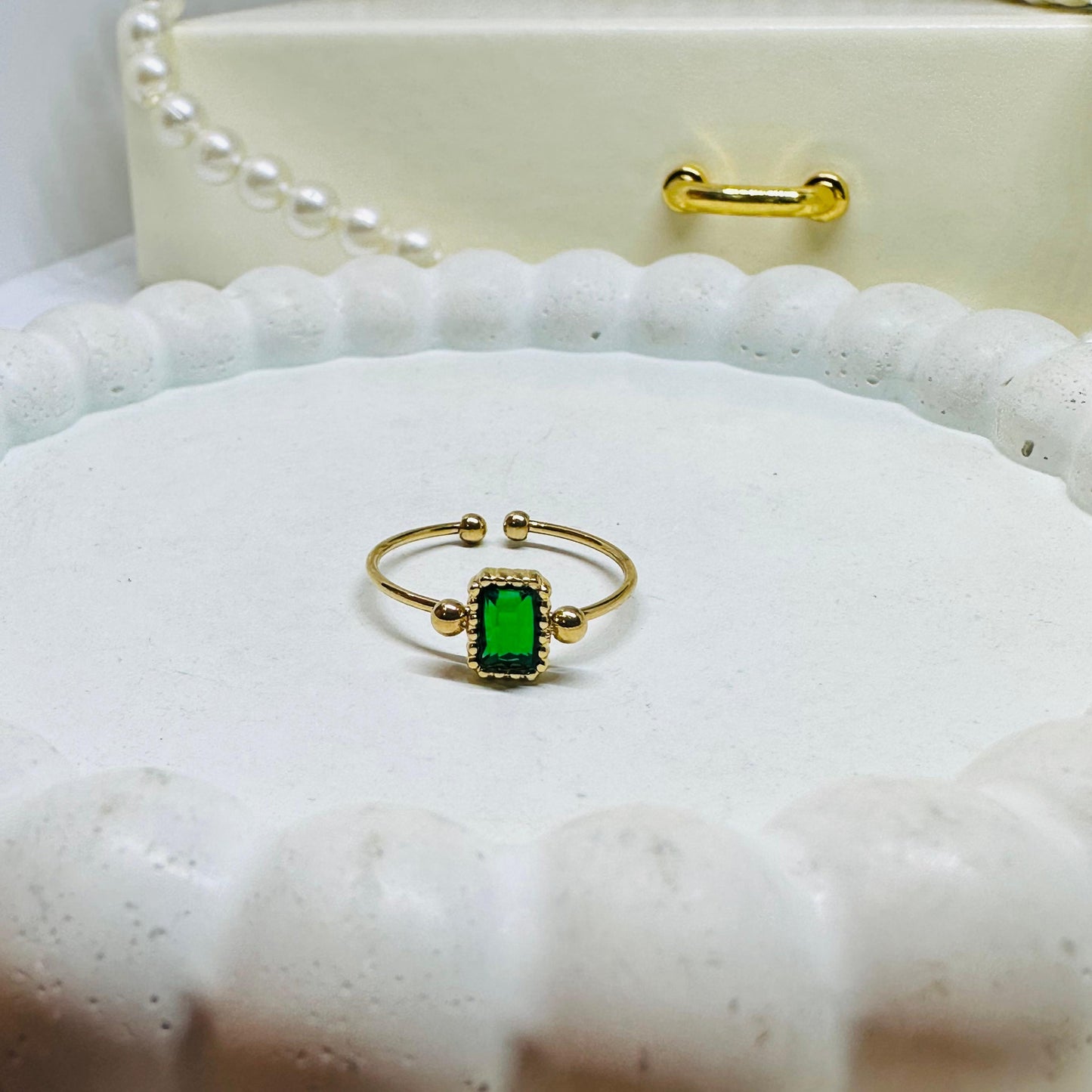 Queen Selena Emerald 18K Ring