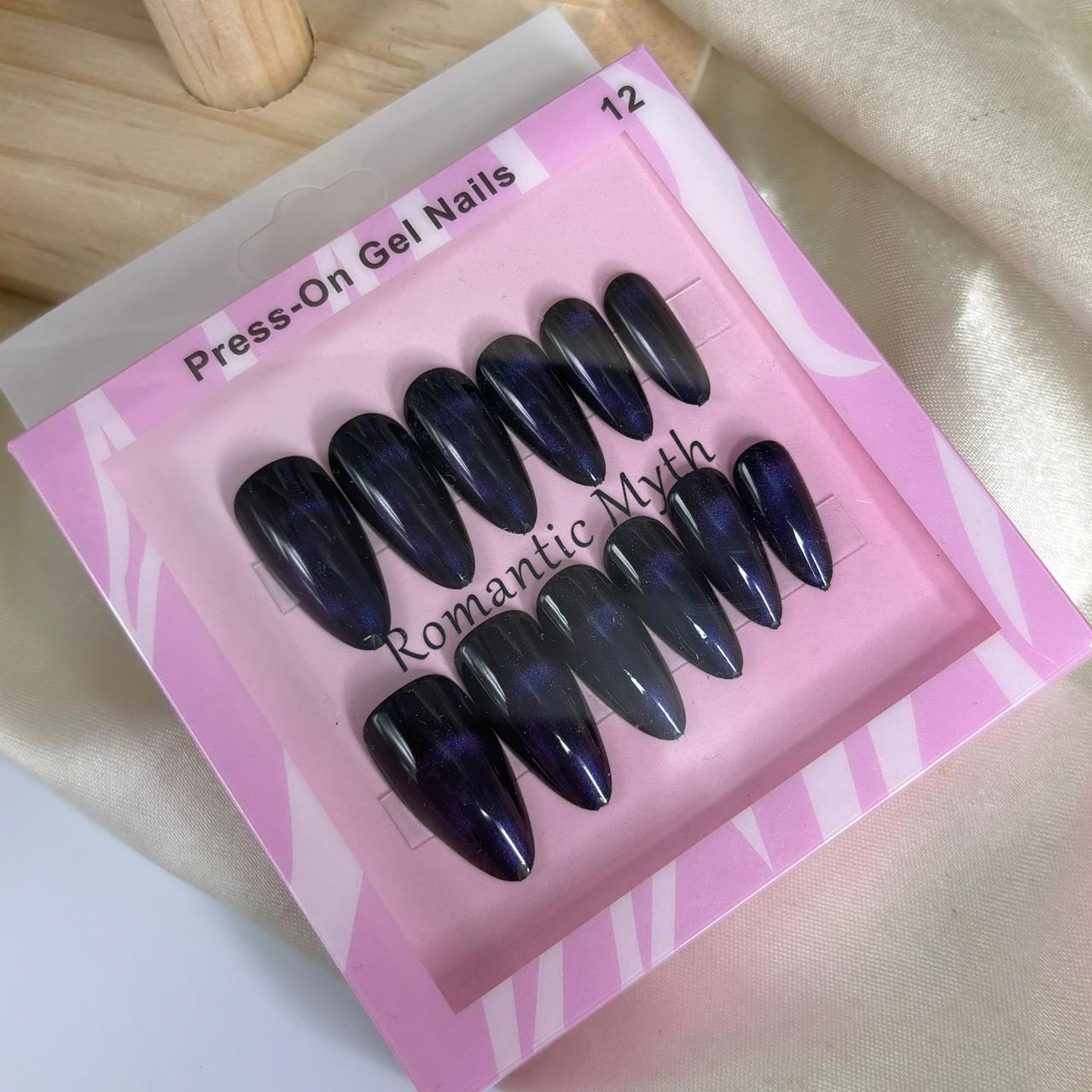Cat Eye Nails 17