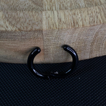 Plain Black Men's Earring (Non-piercing)