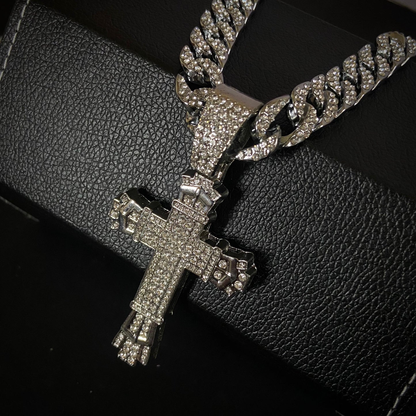 Cross ICED Out Neckchain