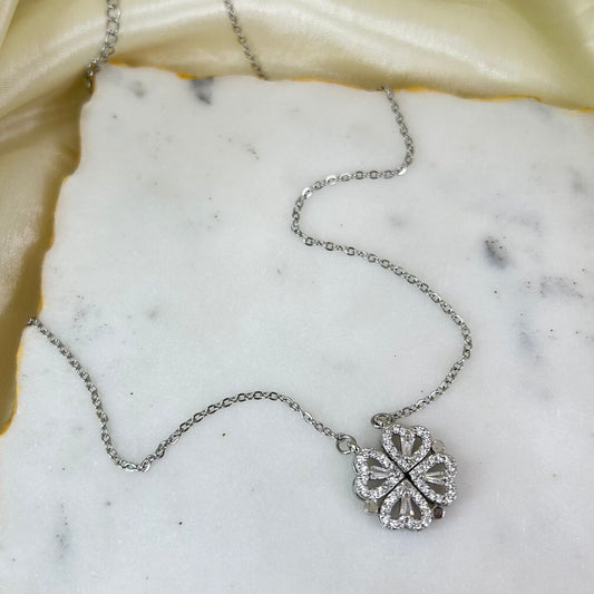 Magnetic Heart Necklace ( Silver)