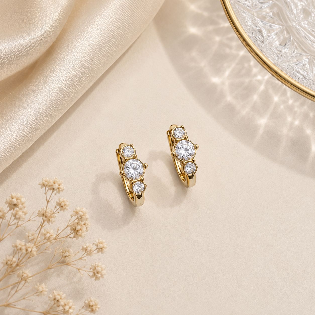 Nyra Mini Hoop Earrings