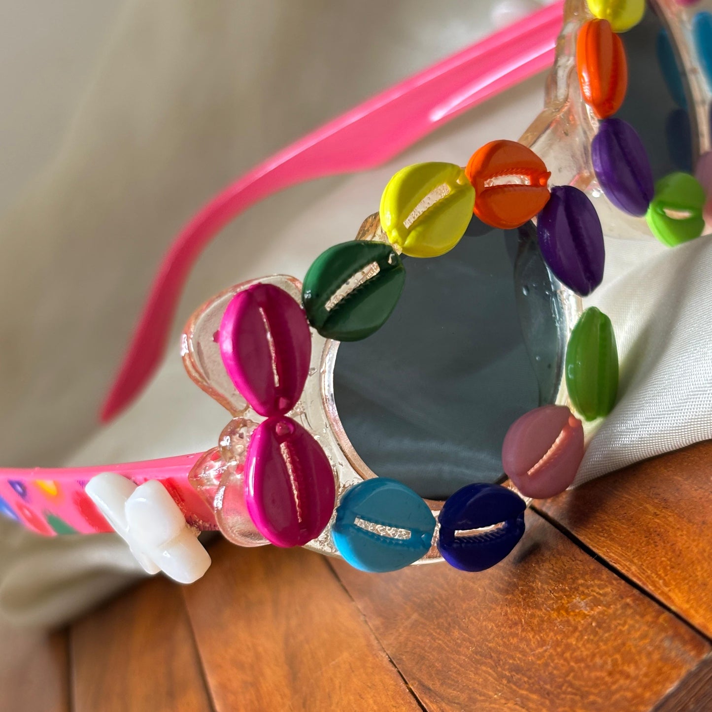 Poppy Quirky Sunglasses (Kids size)