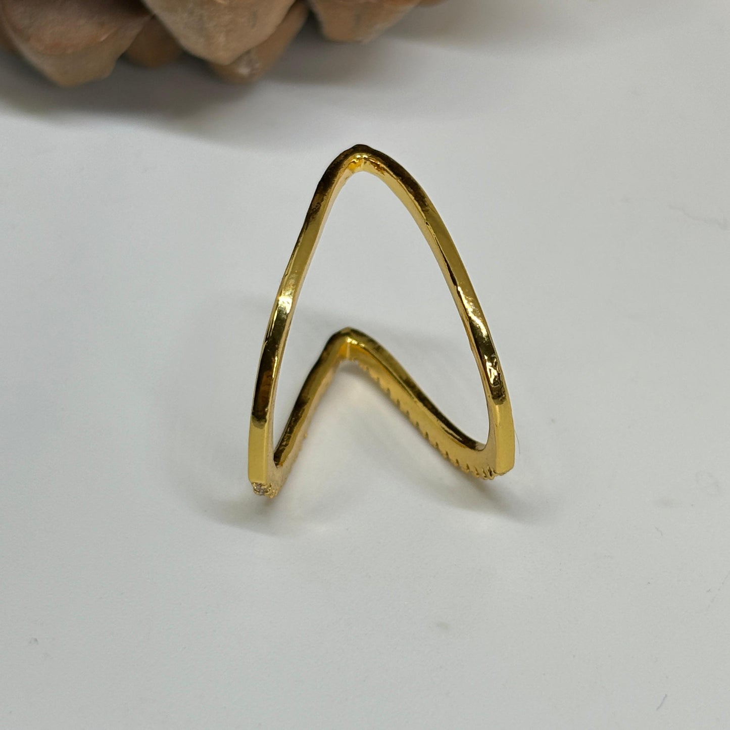 V Vanki Ring