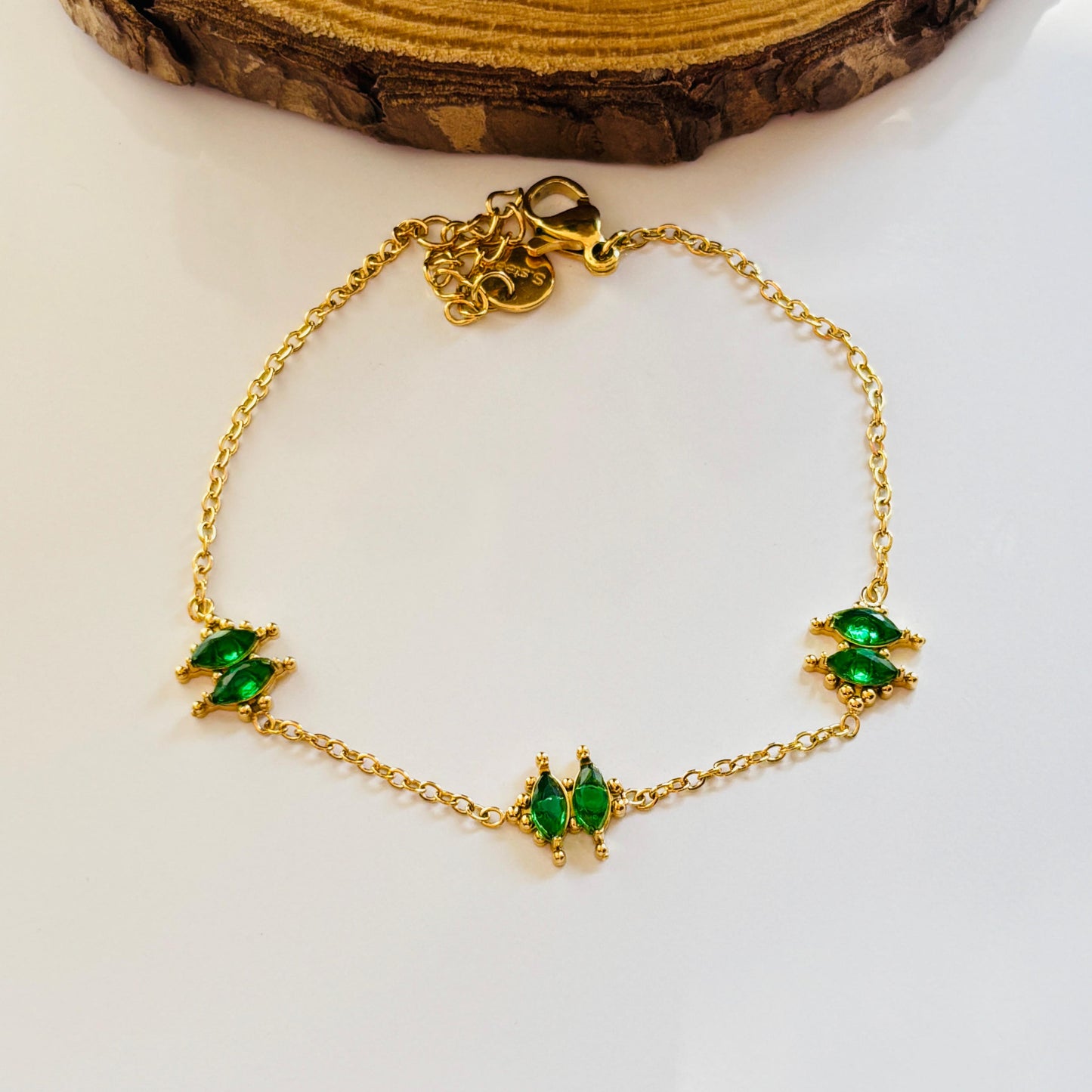 Emerald Celesta Bracelet •