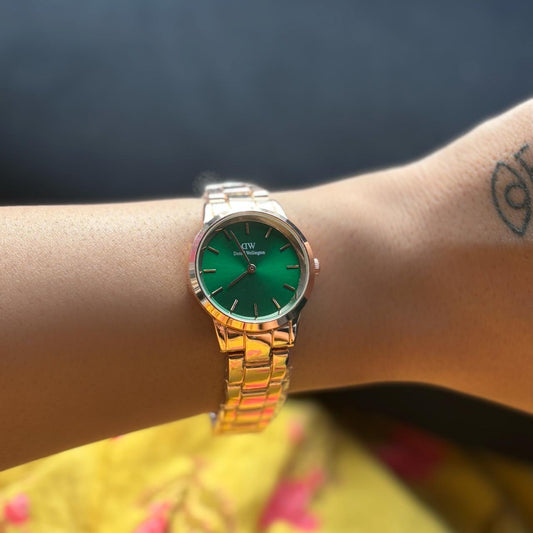 DW Rose Gold Emerald Watch (28 MM)