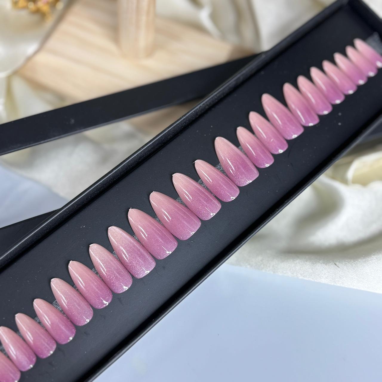 Ombré Cat Eye Nails 08